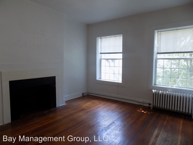 Building Photo - 3111 N Charles St