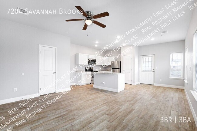 Foto del edificio - 7204 Savannah Brooks
