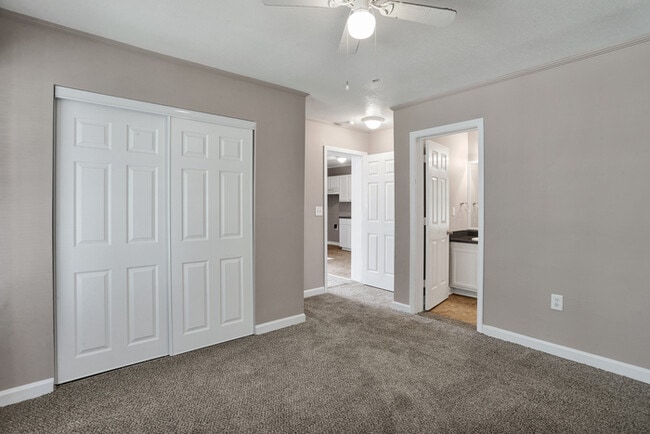 Building Photo - Cozy 3 Bedroom Home