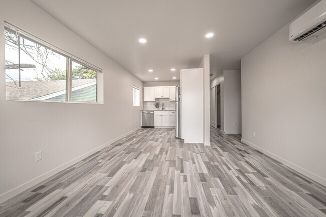 Building Photo - Yuma Apartments