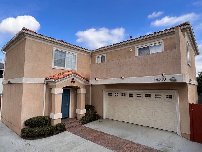 Building Photo - 16510 La Salle Ave