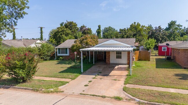 Foto del edificio - Stylish 4-Bedroom Home with Fresh Updates ...