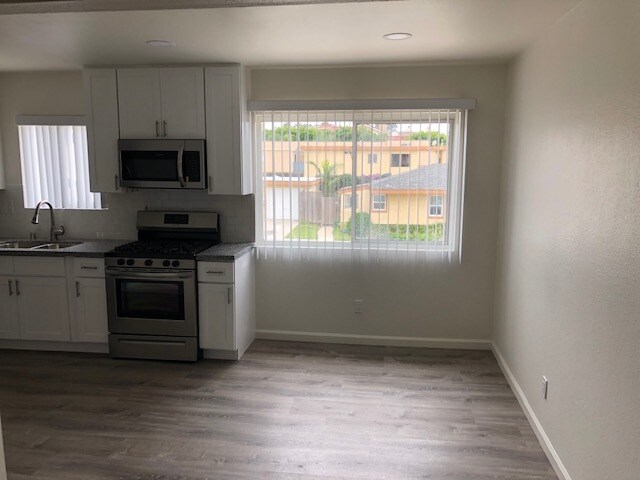Foto del edificio - 16852 Sims Ln
