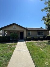 Building Photo - 1714 Paseo Del Lago