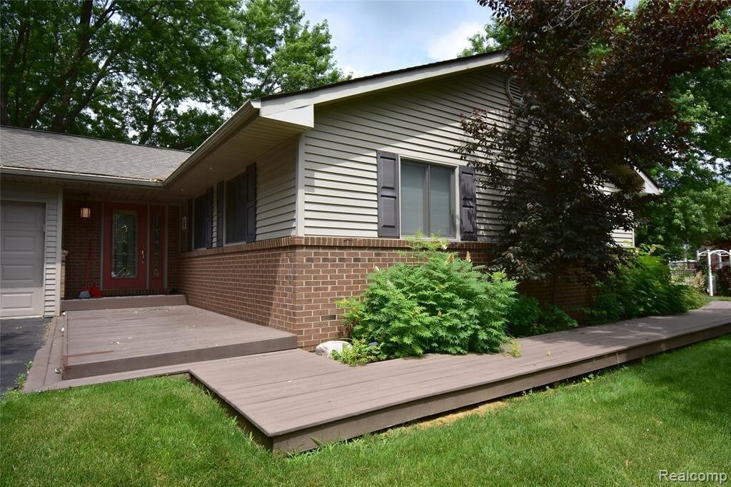 Primary Photo - 10430 Elizabeth Dr
