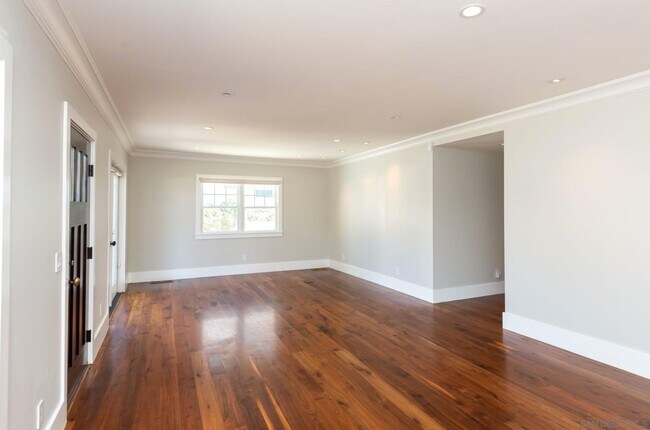 Building Photo - 2371 Presidio Dr