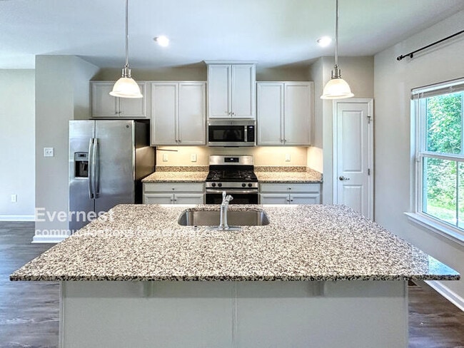 Building Photo - 3934 Grove Point Dr