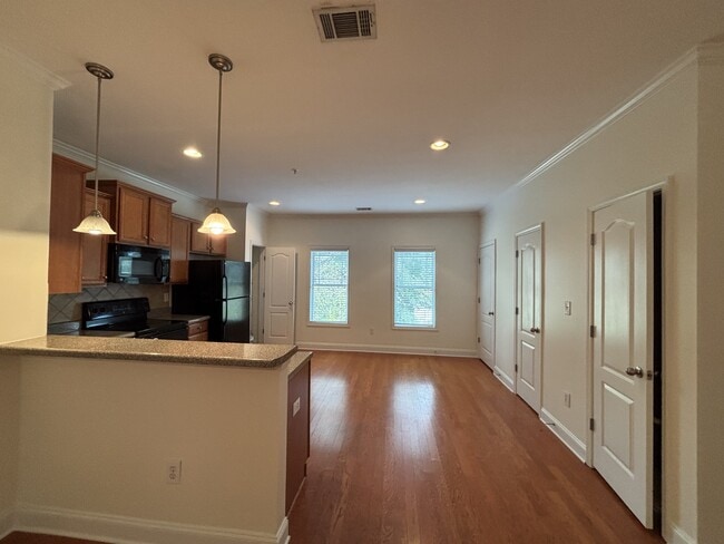 Building Photo - 409 Whitehall Rd