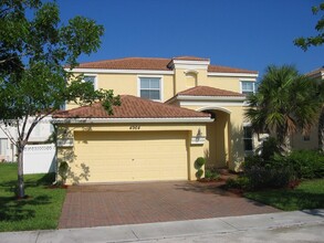 Building Photo - 4964 SW 161st Ave