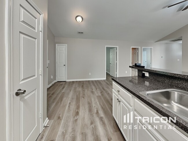 Foto del edificio - 1012 Valley Ridge Rd