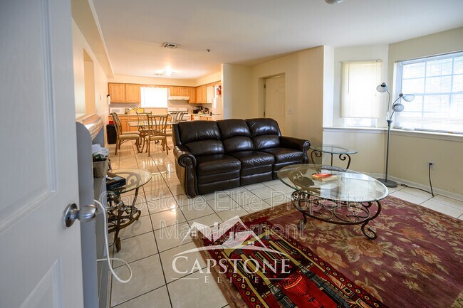 Foto del edificio - 161-163 Sussex Ave