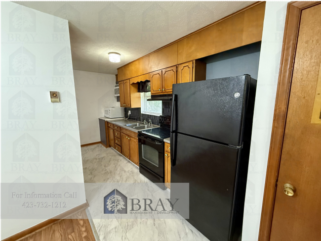 Foto del edificio - Charming 2-Bedroom Brick Duplex in a Prime...