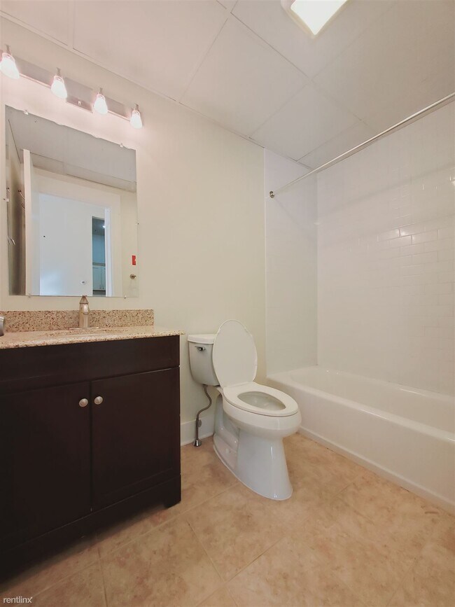 Foto del edificio - 1 br, 1 bath Condo - 77 N Main St Unit 6