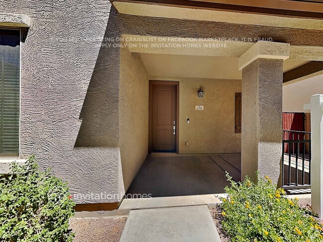 Building Photo - 1391 S Moccasin Trail