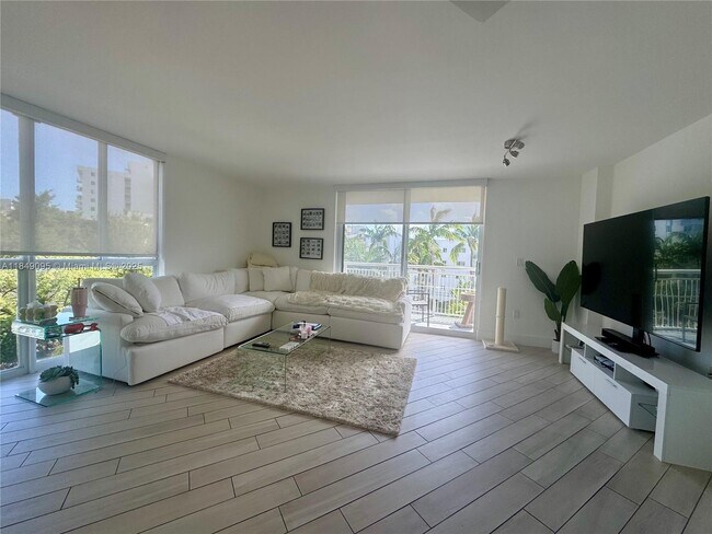 Foto del edificio - 1688 West Ave