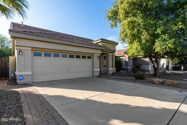 Building Photo - 1345 W Musket Way