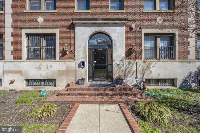 Foto del edificio - 1321 Fairmont St NW