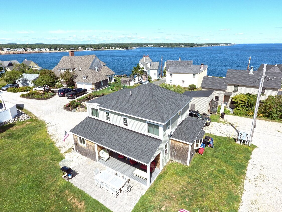 Foto principal - Winter Rental Only. Single Family Availabl...
