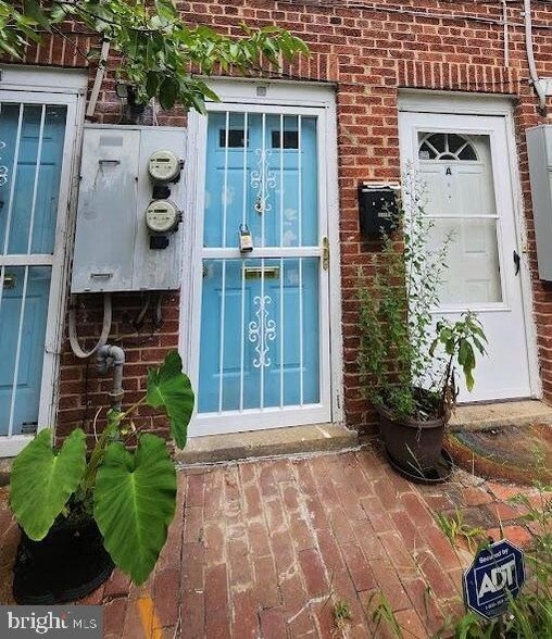 Foto principal - 1422 W Street SE Unit 2