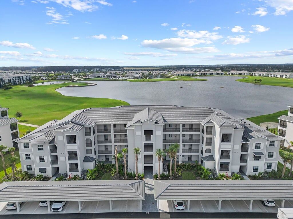 Foto principal - 5651 Double Eagle Cir