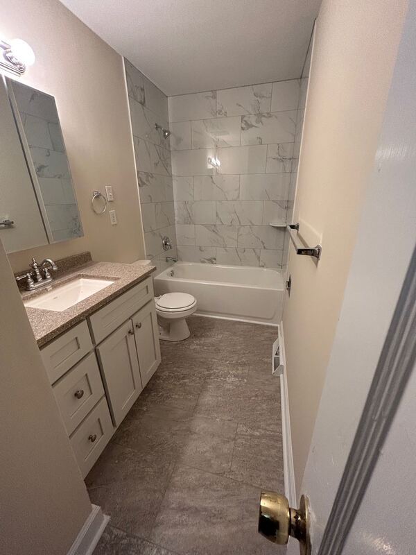 Photo - 717 Crater St House