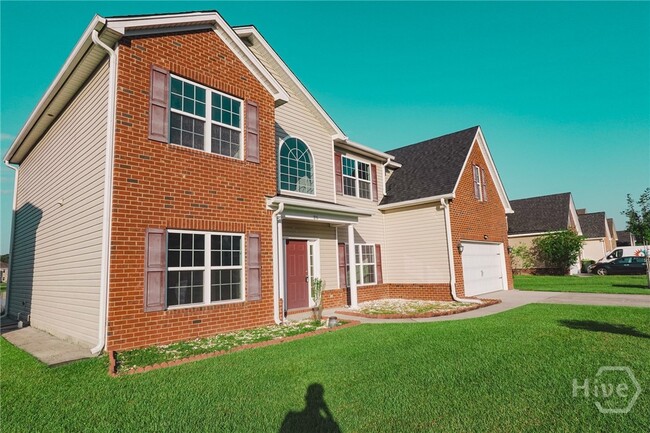 Building Photo - 25 Litchfield Dr