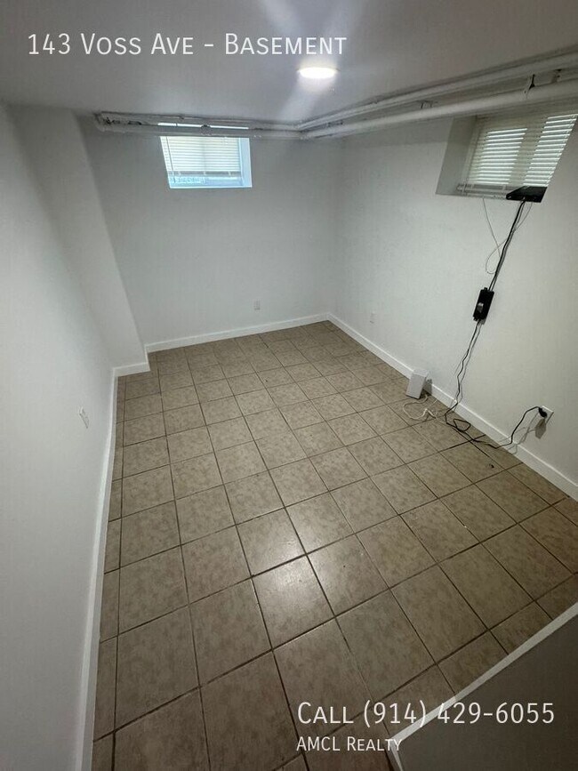 Foto del edificio - 143 Voss Ave