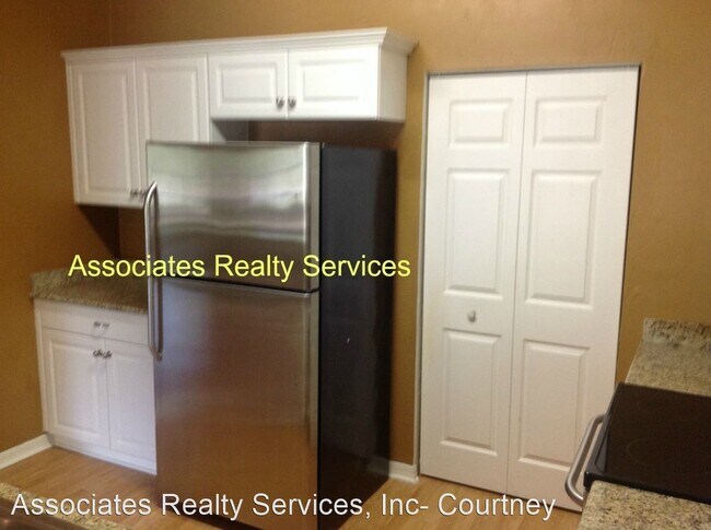 Foto del edificio - 2 br, 2 bath House - 1559 NW 29th Rd Unit 3