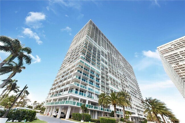 Building Photo - 2200 S Ocean Ln