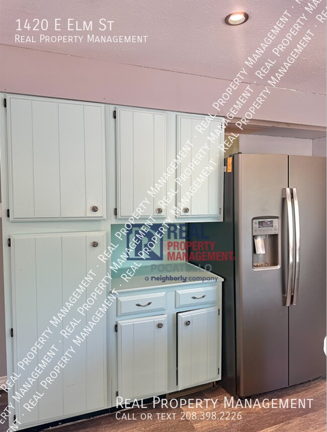 Foto del edificio - 1420 E Elm St