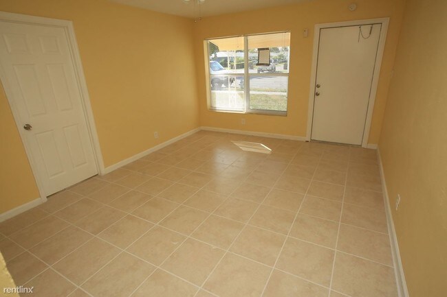 Foto del edificio - 3 br, 1 bath House - 4502 Greenwood Ave