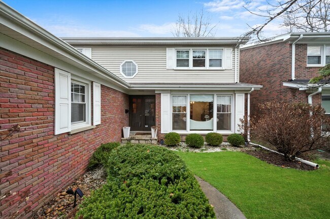 Foto del edificio - 5238 Pratt Ave