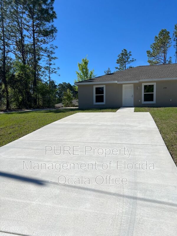 Building Photo - 6504 SW 140th Pl
