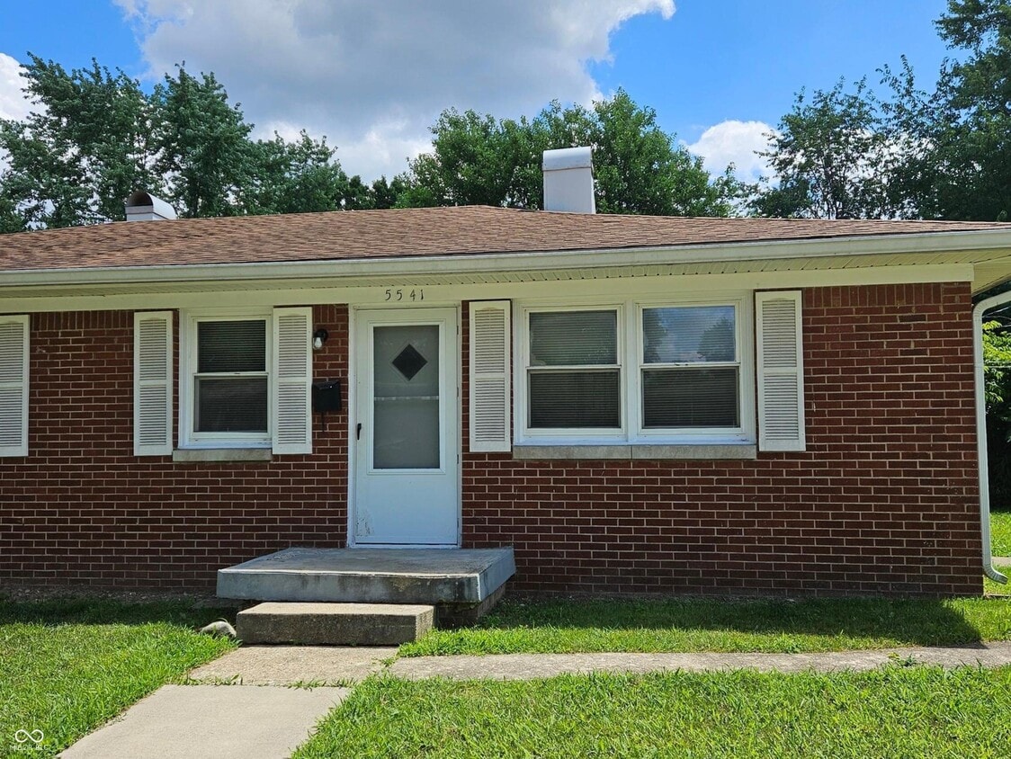 Primary Photo - 5541 E 40th St