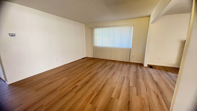 Foto del edificio - 2705 Rockwood Pl