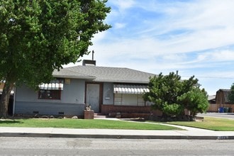 Building Photo - 1276 S Rupert Ave