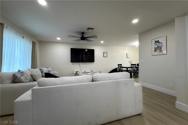 Building Photo - 4331 Cicada Way