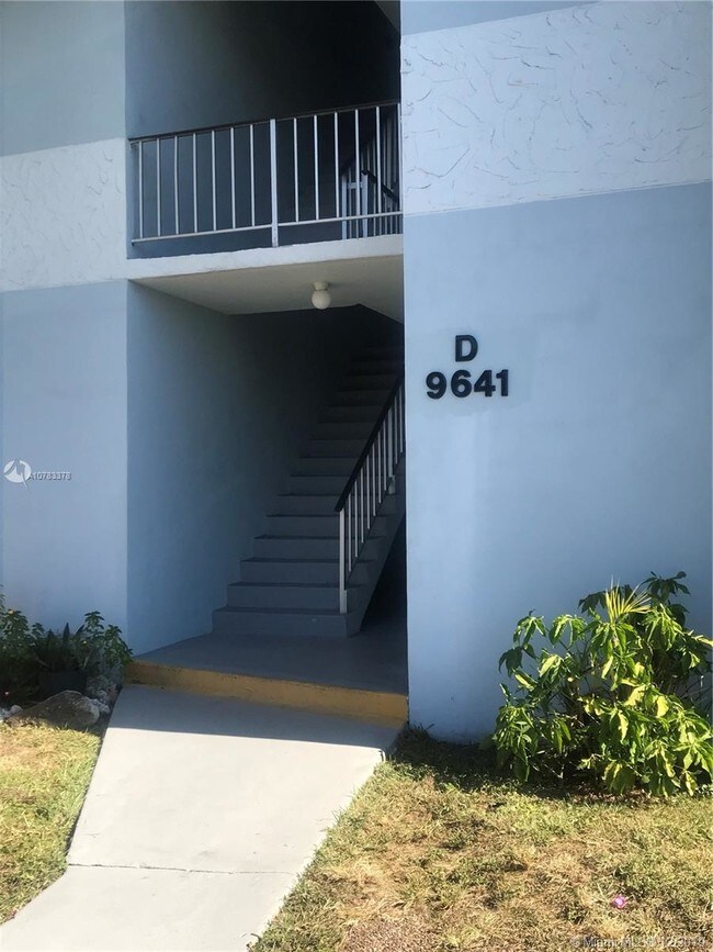 Building Photo - 9641 SW 77th Ave