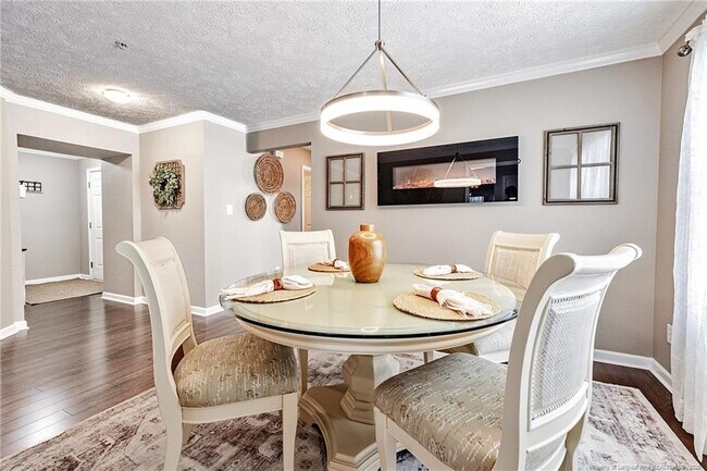 Foto del edificio - 3332 Harbour Pointe Pl