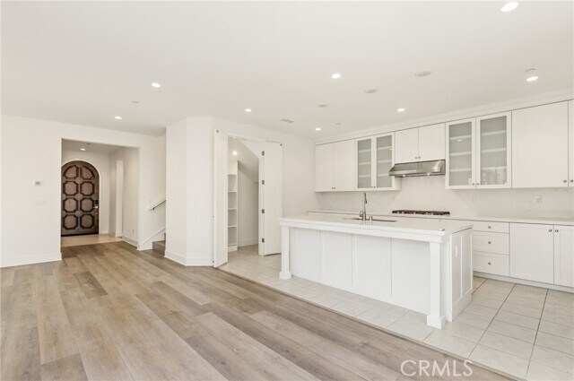 Building Photo - 148 Villa Rdg