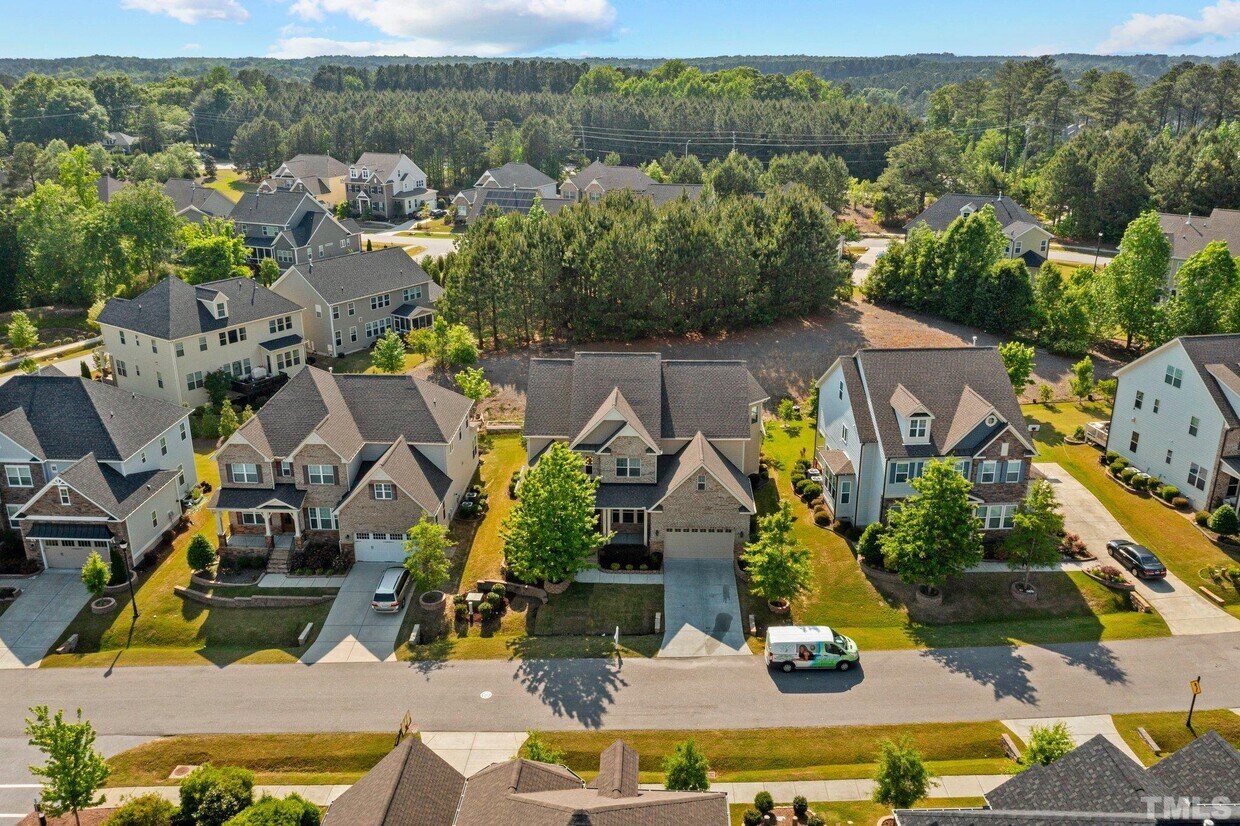 Primary Photo - 1352 Magnolia Bend Loop
