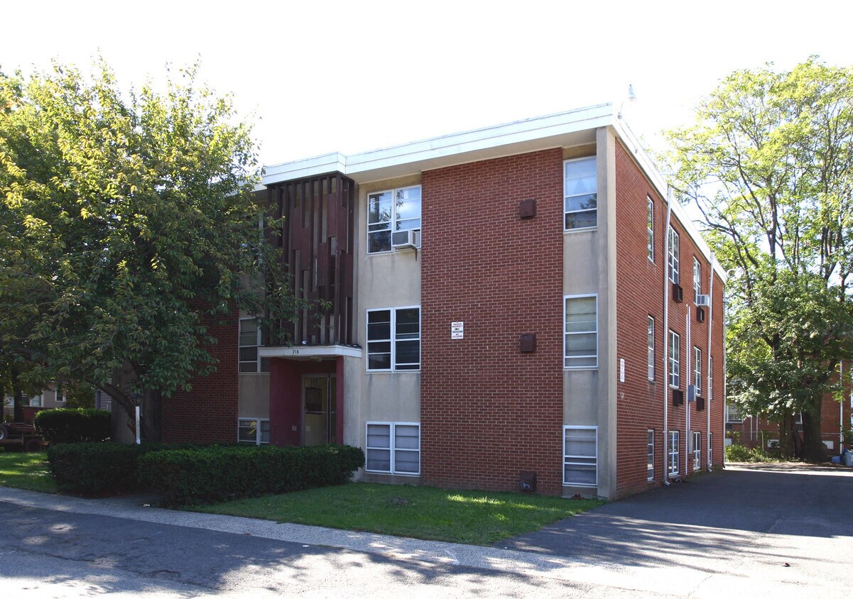 Blair Regency Apartments in Plainfield, NJ