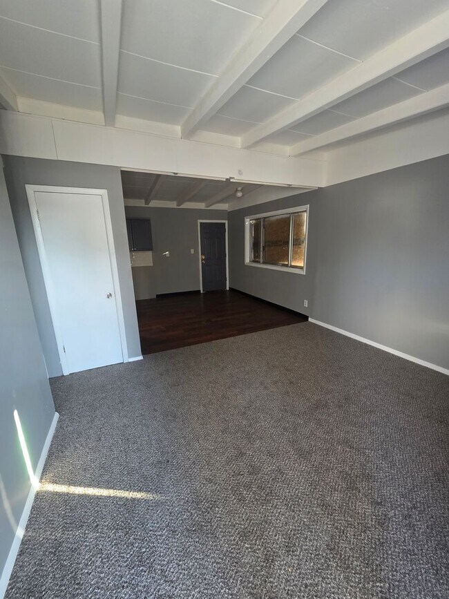 Foto del edificio - 3BD/1BA