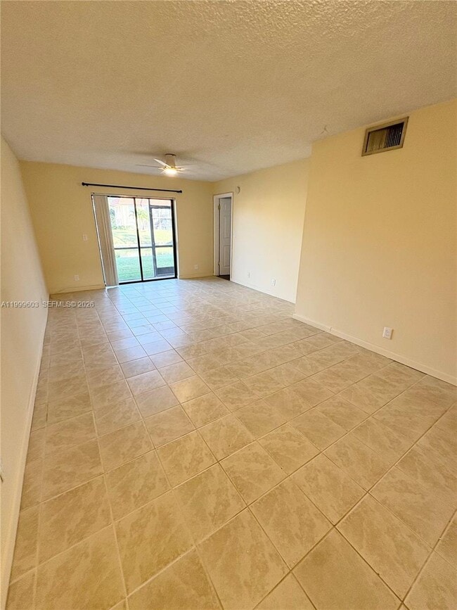 Building Photo - 21904 Lake Forest Cir