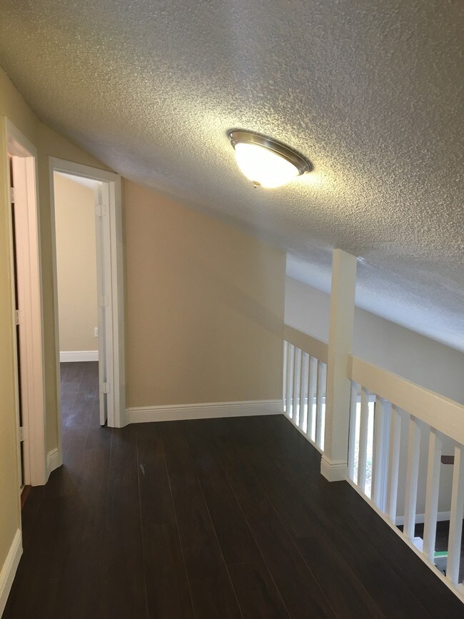 Foto del edificio - 17466 Dumont Dr