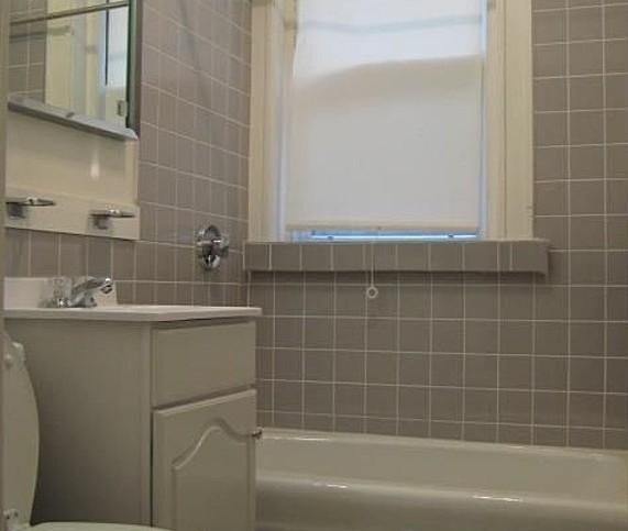 Building Photo - 32 Westland Ave