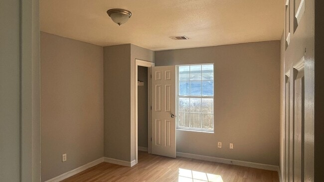 Foto del edificio - You dream home awaits!