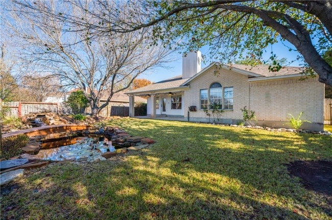 Building Photo - 2617 Goldfinch Dr
