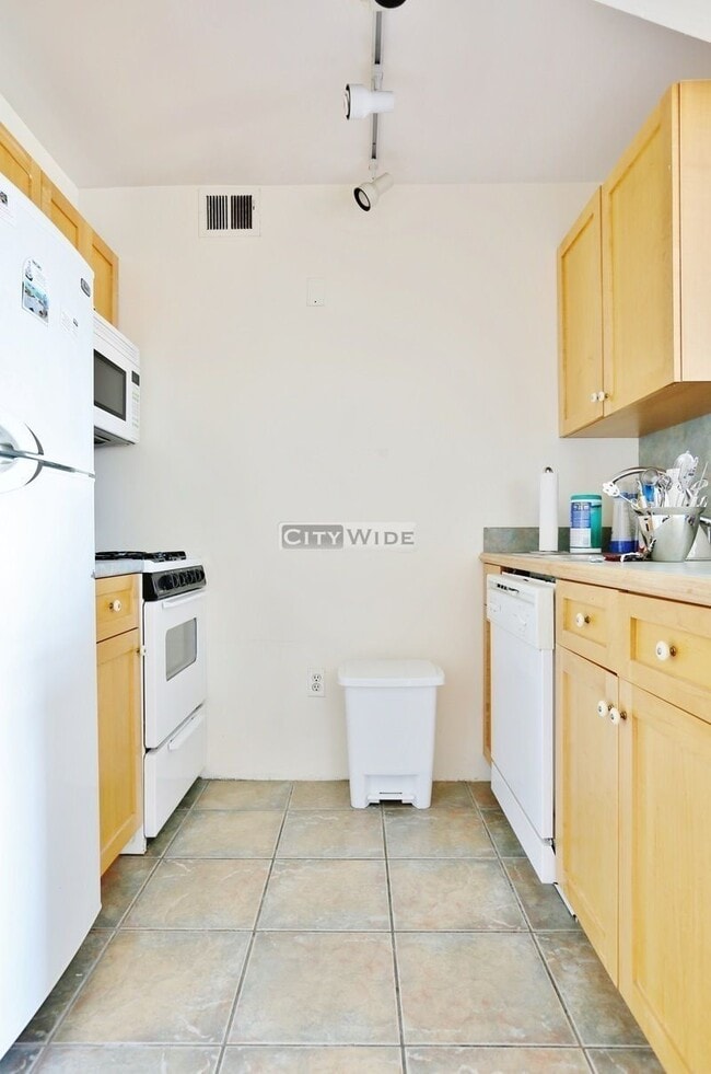 Photo - 1201 Ogden Ave Apartment