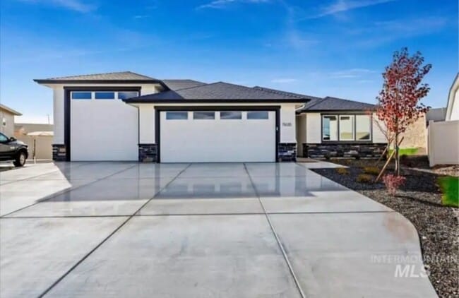 Building Photo - 15035 Veraison Pl